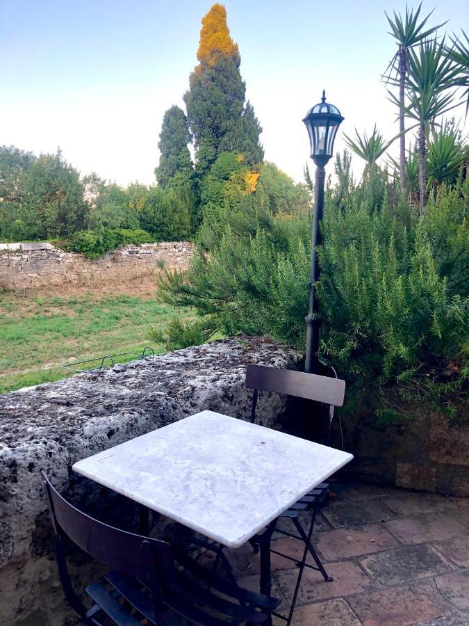 Au Bout Du Pre Hotel Pézenas Екстериор снимка
