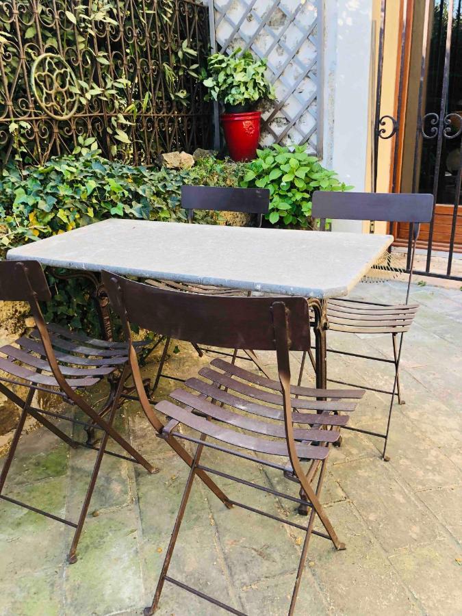 Au Bout Du Pre Hotel Pézenas Екстериор снимка
