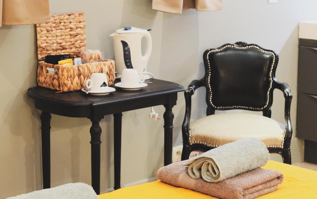 Au Bout Du Pre Hotel Pézenas Екстериор снимка