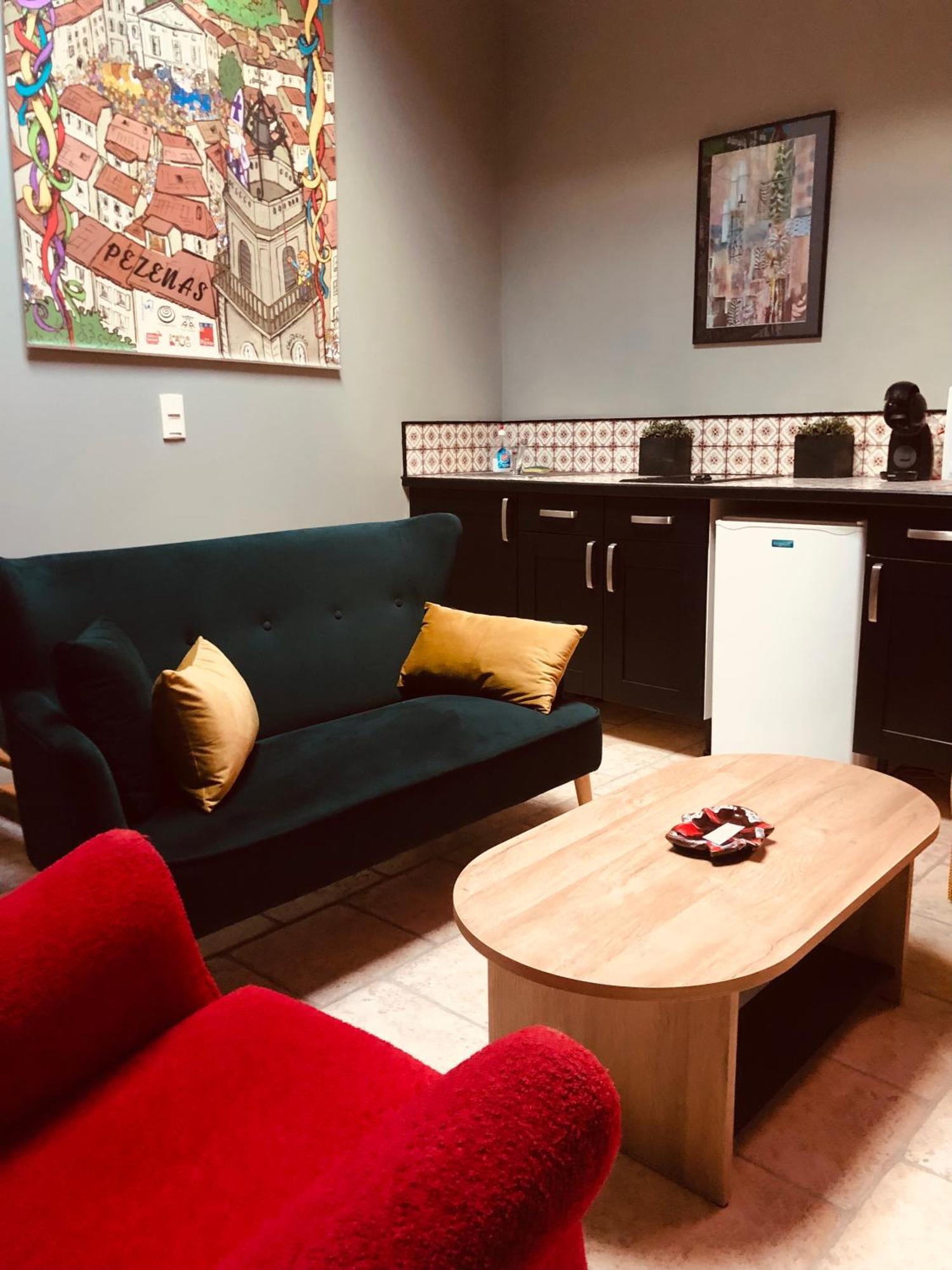 Au Bout Du Pre Hotel Pézenas Екстериор снимка